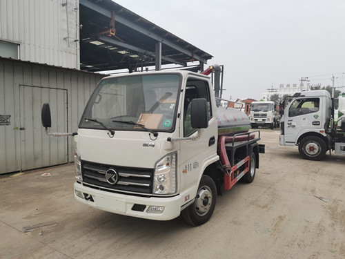 凱馬2方國六藍(lán)牌吸糞車圖片