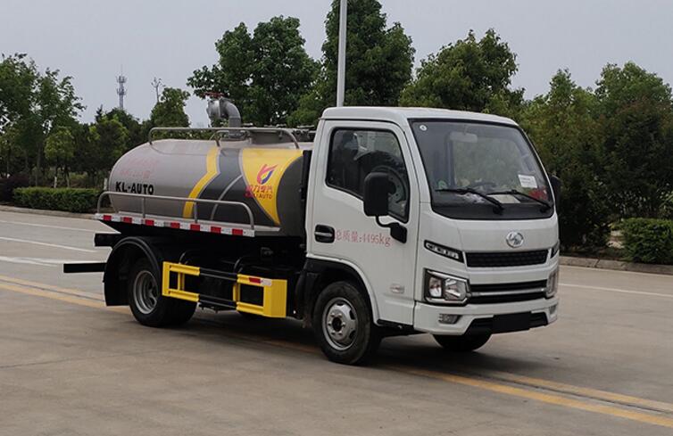 躍進(jìn)3方國六吸糞車圖片